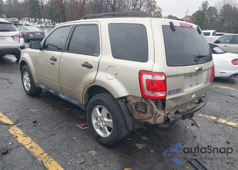 2012 Ford Escape Xlt z USA, uszkodzony, nr VIN 1FMCU0D71CKB83695